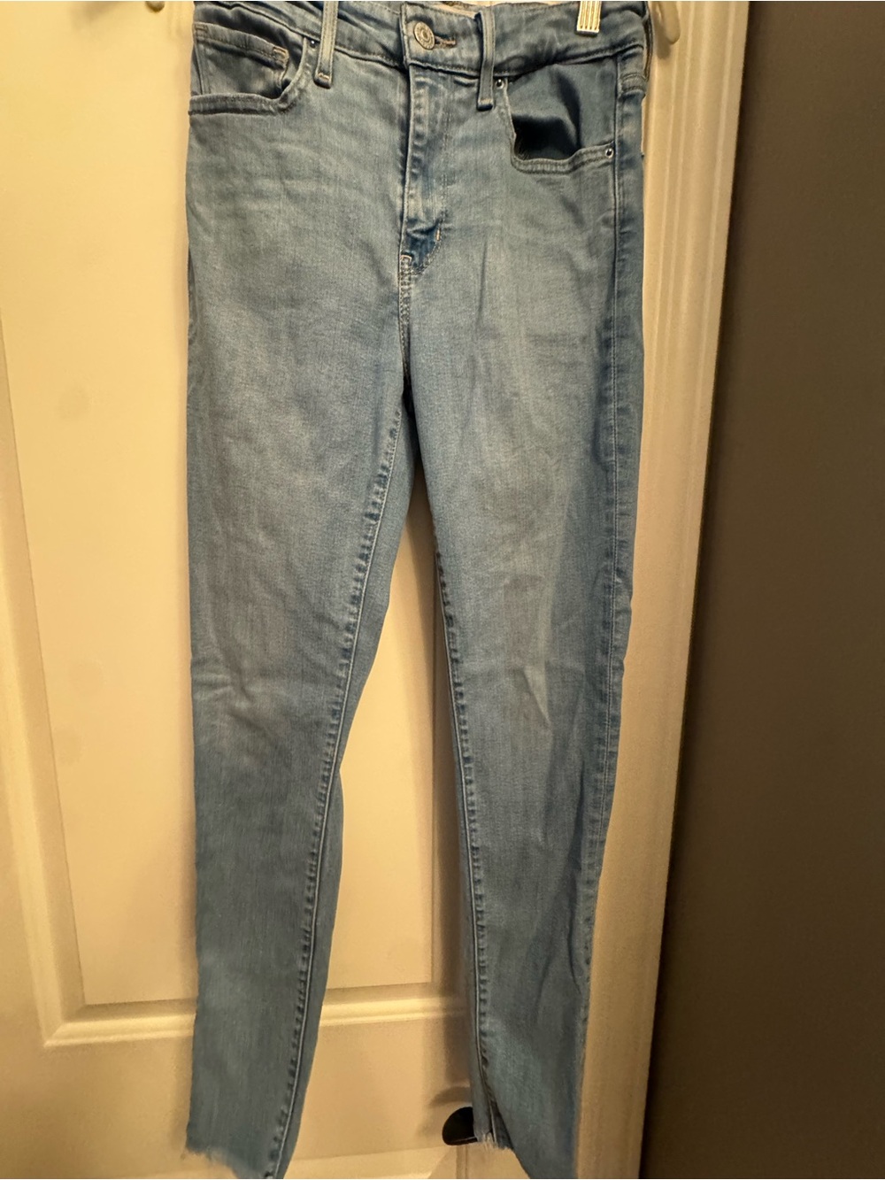 Levi’s Premium 721 High Rise Skinny Jeans Size 26 Light Wash Raw Hem